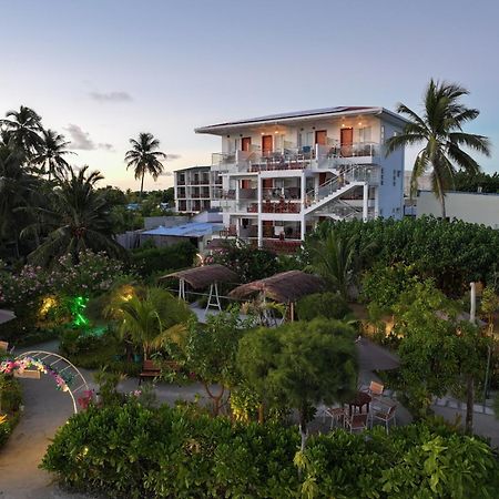 Reef Edge Thulusdhoo, Maldives Hotel Luaran gambar
