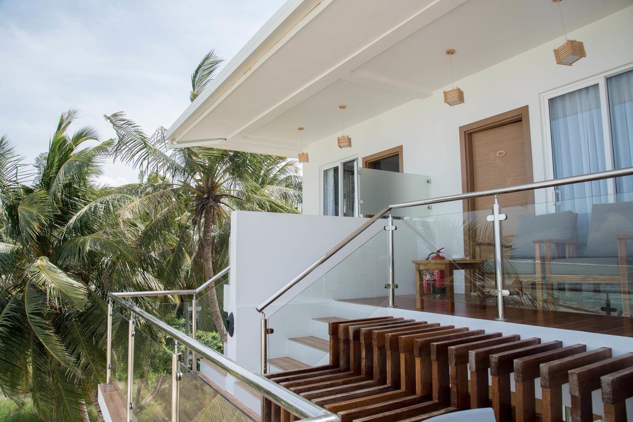 Reef Edge Thulusdhoo, Maldives Hotel Luaran gambar